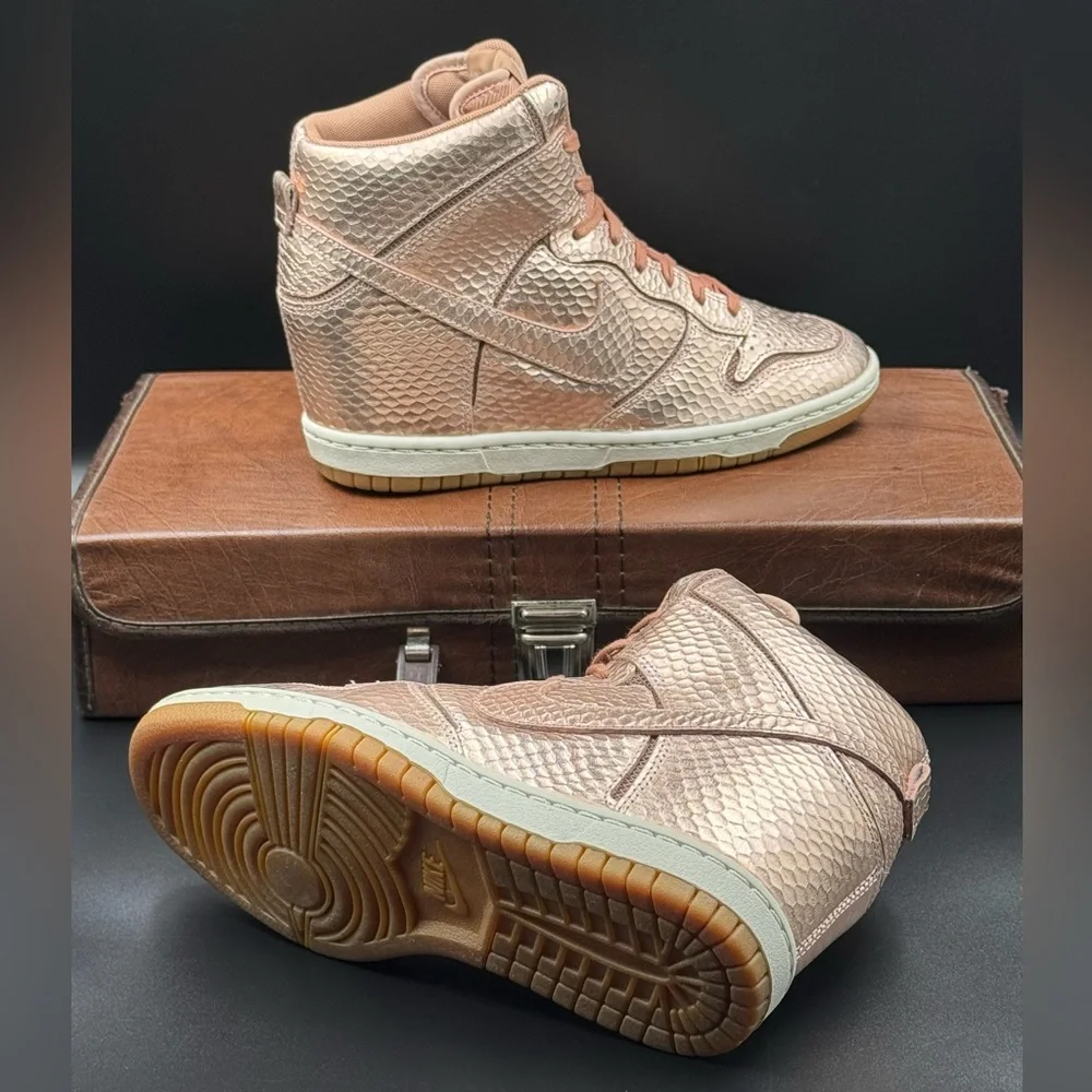 Wmns Nike Dunk Sky High Cut Out Premium 'Metallic Red Bronze'